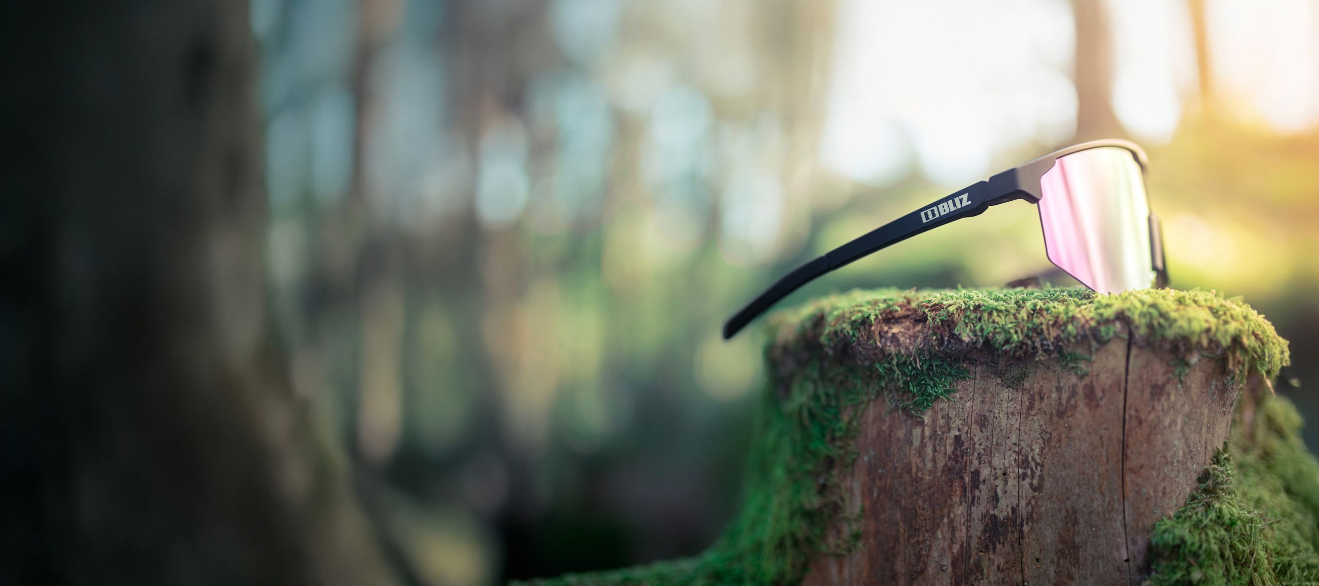 Coming soon: color makes a difference-Which color you should have on the lenses of your ski goggles/scooter goggles depends above all on what you are looking for. A lens that performs as well as possible in all weather and lighting conditions – or a specialized lens for specific circumstances.