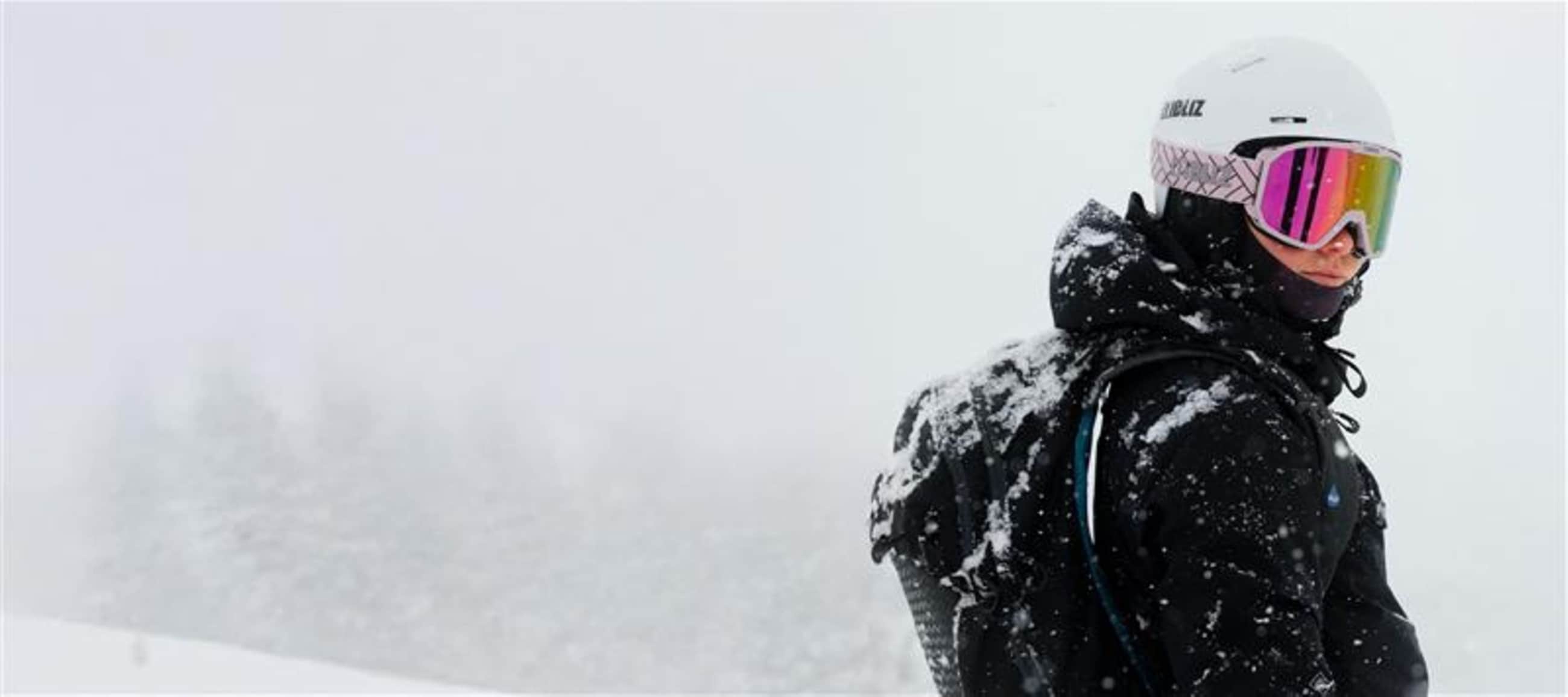 Prenez une longueur d’avance sur la poudreuse-Choisissez dès maintenant votre équipement d'hiver avec des modèles optiques de niveau pro, conçus pour affronter toutes les conditions météo. Anticipez l’arrivée des premiers flocons.