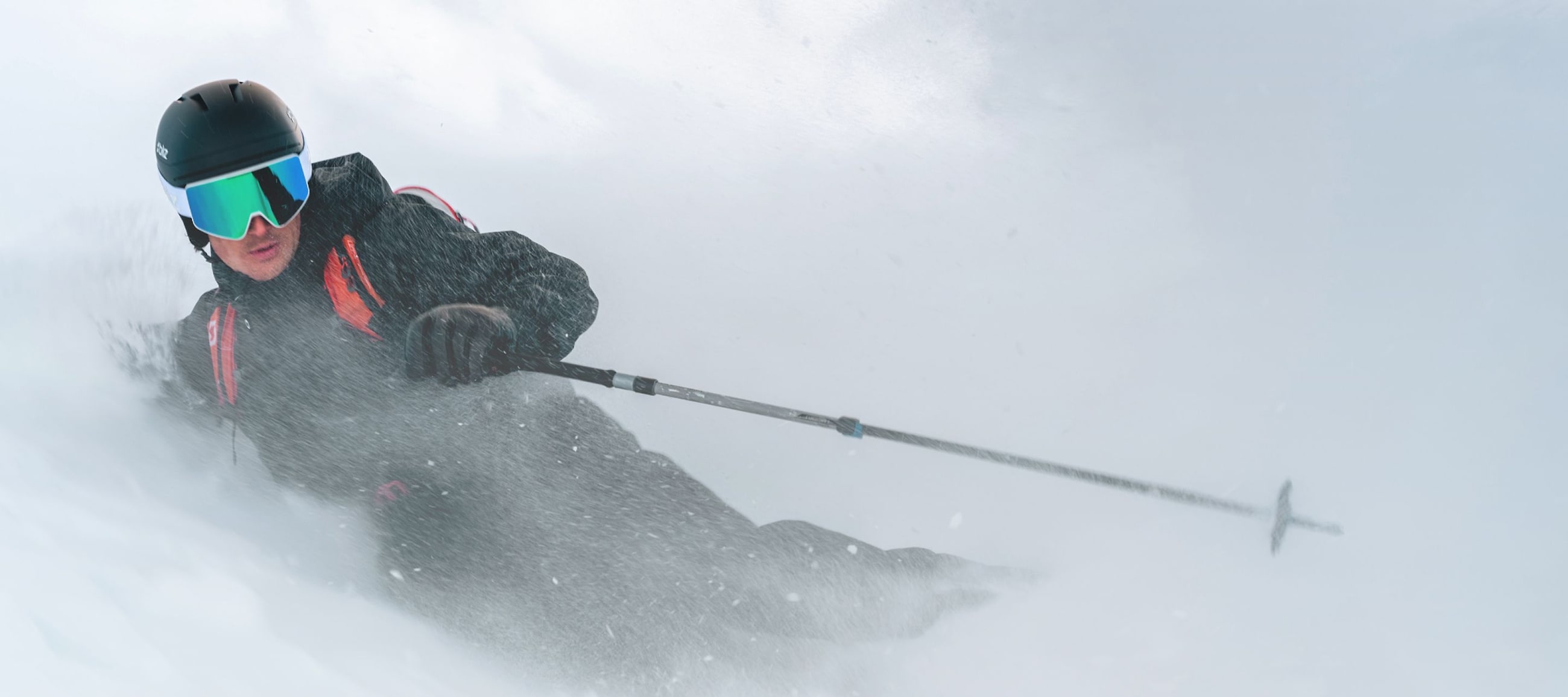 Backarna kallar-Erövra backarna i äventyrsklara skidglasögon.