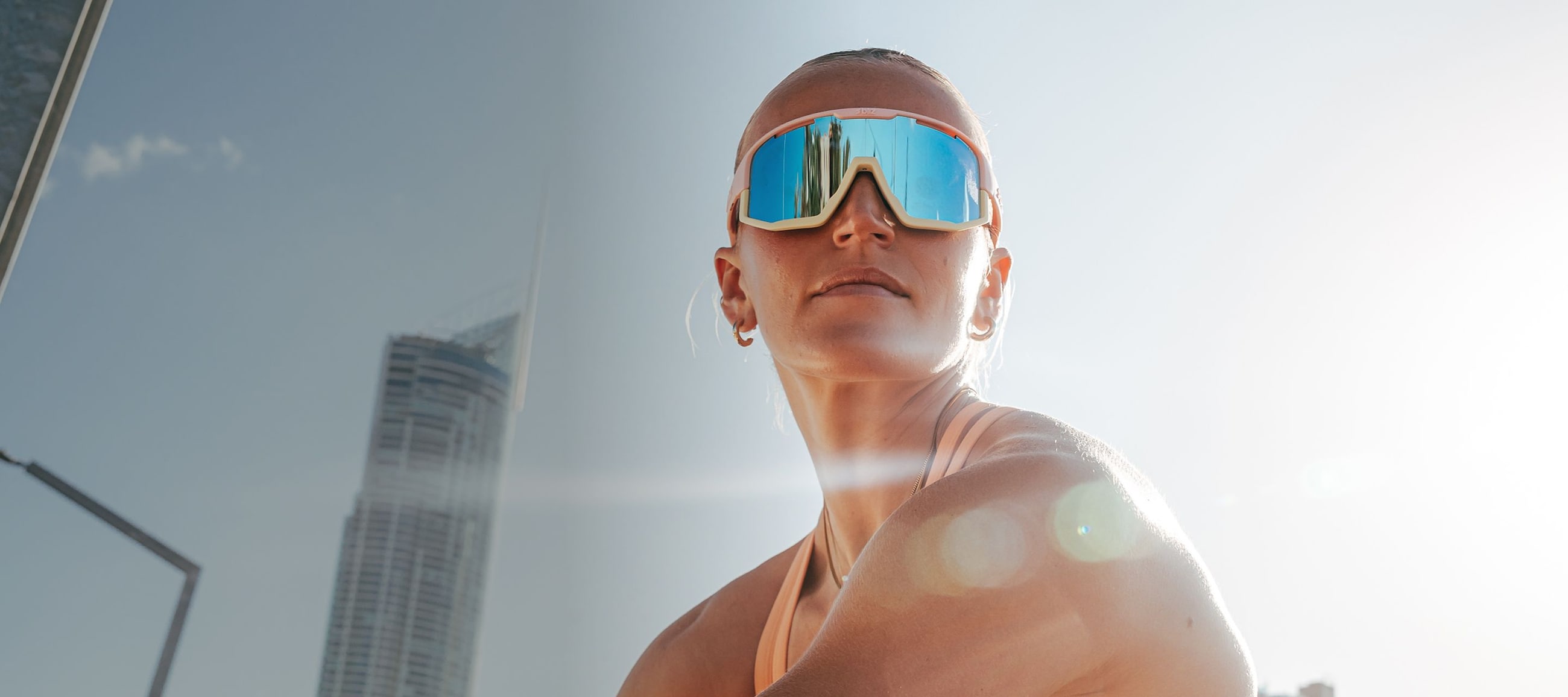 Mach es auf deine Weise-COLORAMA-Egal, ob du Podiumsplätze, Gipfel oder persönliche Bestleistungen anstrebst – stell dir deine Performance-Brille zusammen, die mit deinem Tempo mithält. Wähle Gestell & Glas und genieße jeden Moment, der vor dir liegt.